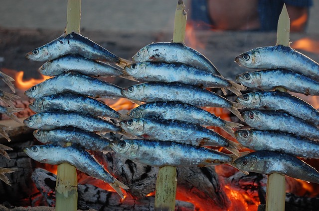 Sardines (1 cup, drained (149 g)) contain 101% of RDI (Recommended Daily Intake) of Vitamin D and 222 % of Vitamin B12 RD